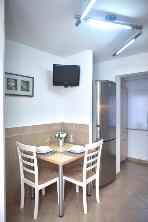 Modern Apartament Făgăraş Zewnętrze zdjęcie